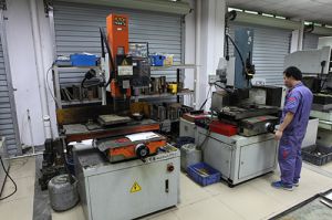 Punching machine Lat