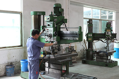 Radial drill press